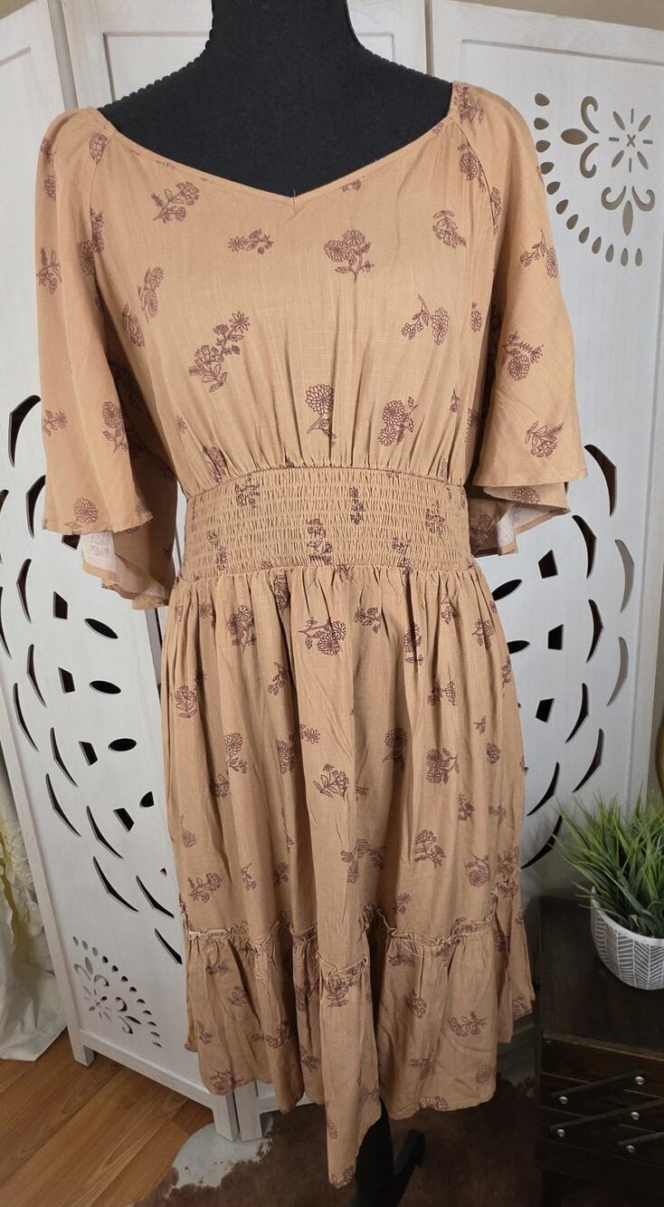 NWT Women's Maurices Brown Mini Short Sleeve Boho dress with flowers Size Small